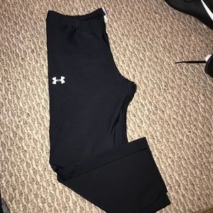Under Armour black Capri leggings